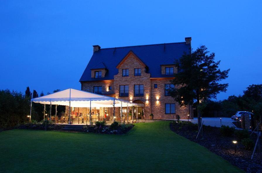 Hotel Villa Romantica Kolín Extérieur photo